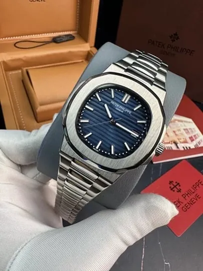 Мужские наручные часы Patek Philippe nautilius с кварцевым механизмом