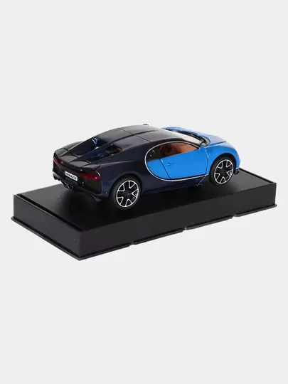 Металлическая машинка Bugatti Chiron 1:32