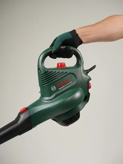 Садовая воздуходувка-пылесос Bosch UniversalGardenTidy 3000, 1.8 кВт, 41 л
