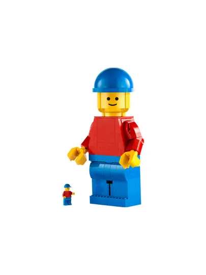 Конструктор LEGO 40649 «Увеличенная минифигурка», 654 детали