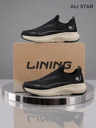 Современные мужские кроссовки LI-NING — легкие и комфортные спортивные кроссовки.