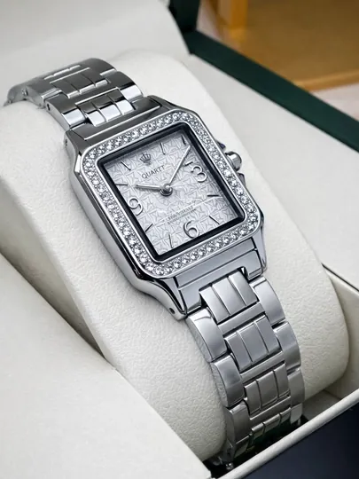 Женские наручные часы Cartier, образ, подходящий к любому стилю, в подарочной коробке — VAQTWAT-85W0005-БЕЛЫЙ