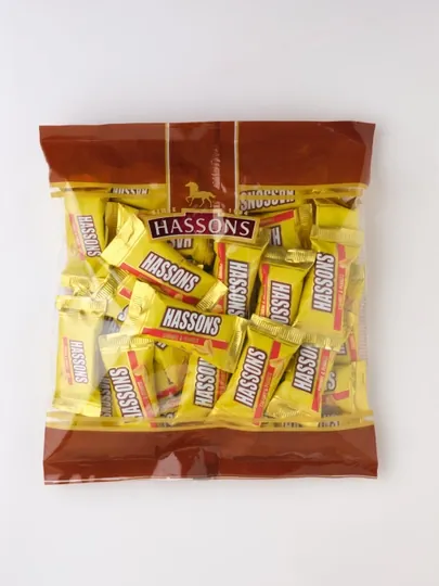 Карамельный батончик с глазурью из какао и арахисом "HASSONS"