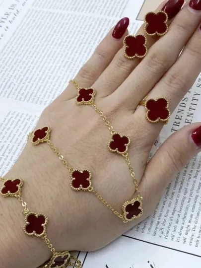 Украшения Van Cleef для девочек и женщин – современные, красивые, с цветочными мотивами