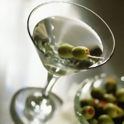 Pasabahce (6ta) kokteyl bokallari to‘plami (martini uchun)