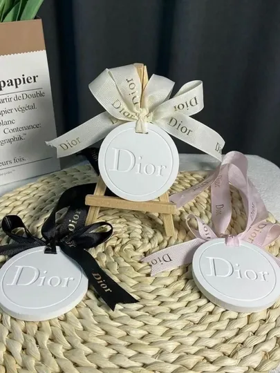 Автомобильный освежитель воздуха Dior