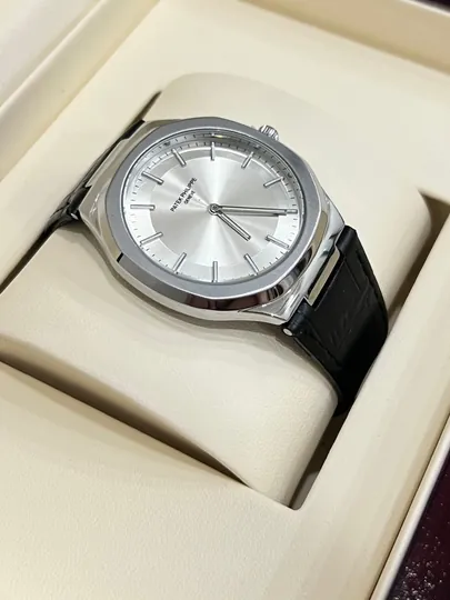 Мужские наручные часы в стиле Patek Philippe, классические кварцевые, кожаный ремешок — WTCLINE-PATEKNEW3-БЕЛЫЙ